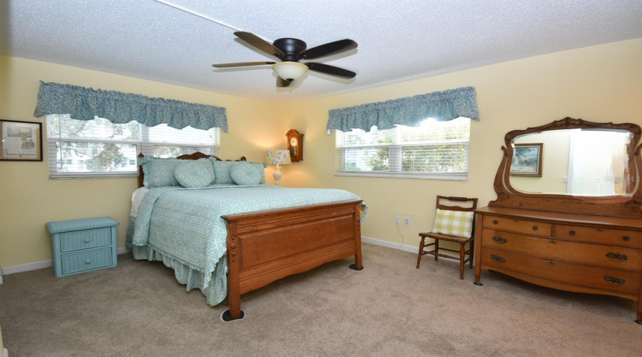 Dunedin, Florida 34698, 2 Bedroom Bedrooms, ,2 Bathroombathrooms,Residential,For Sale,Virginia,0,Mfrtb8430566