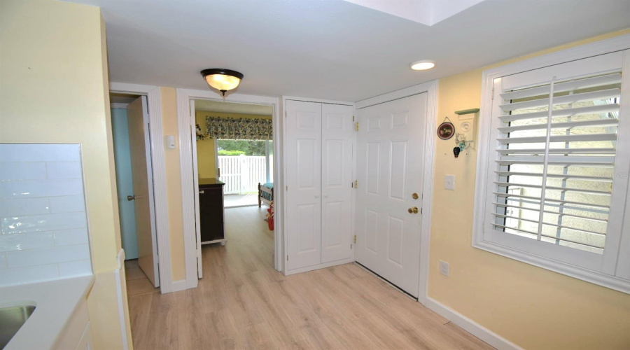 Dunedin, Florida 34698, 2 Bedroom Bedrooms, ,2 Bathroombathrooms,Residential,For Sale,Virginia,0,Mfrtb8430566