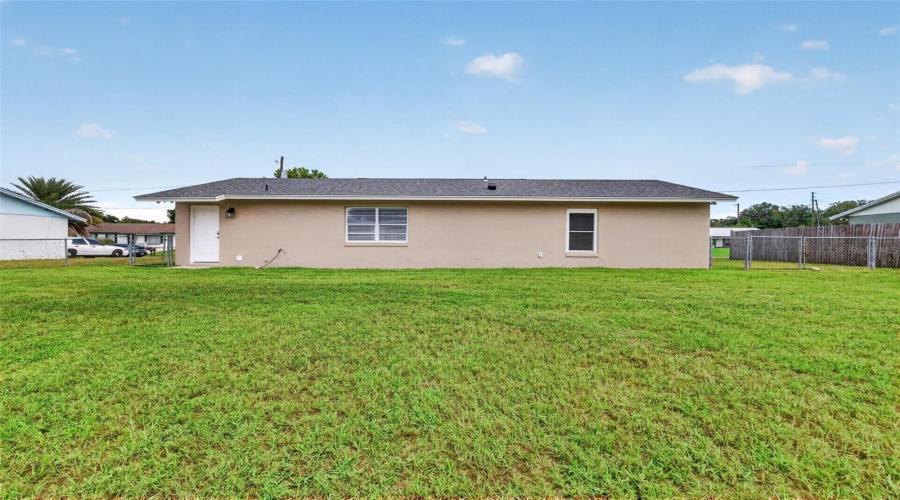 Lady Lake, Florida 32159, 3 Bedroom Bedrooms, ,1 Bathroombathrooms,Residential,For Sale,Padgett,0,Mfrg5116612