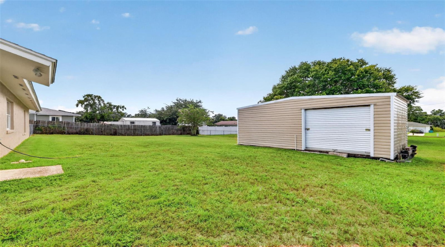 Lady Lake, Florida 32159, 3 Bedroom Bedrooms, ,1 Bathroombathrooms,Residential,For Sale,Padgett,0,Mfrg5116612