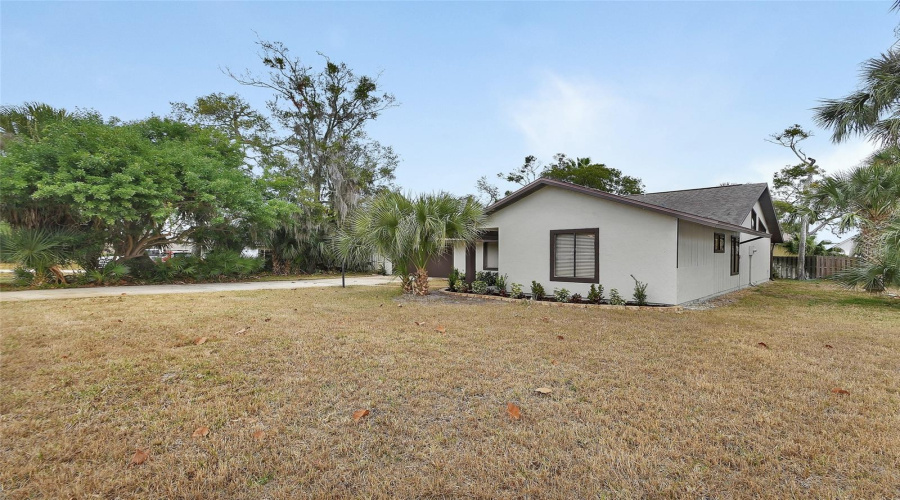 Ormond Beach, Florida 32174, 3 Bedroom Bedrooms, ,2 Bathroombathrooms,Residential,For Sale,Beach,0,Mfrv4946514