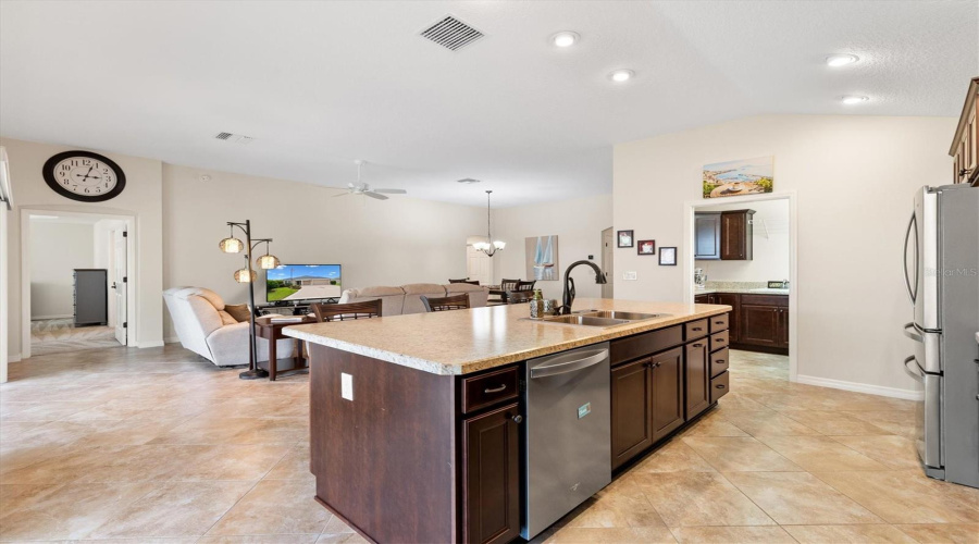 The Villages, Florida 32163, 3 Bedroom Bedrooms, ,3 Bathroombathrooms,Residential,For Sale,Delphina,0,Mfrg5115574