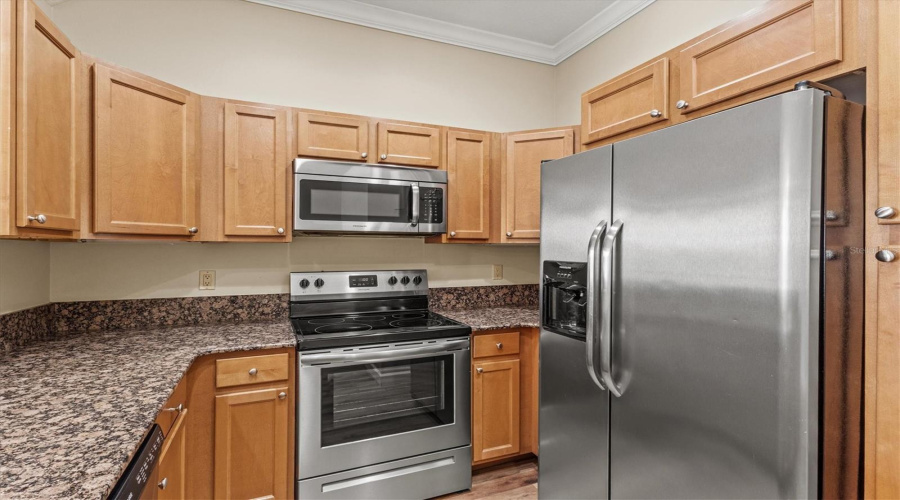 Tampa, Florida 33606, 2 Bedroom Bedrooms, ,2 Bathroombathrooms,Residential,For Sale,Dakota,0,Mfrn6145327