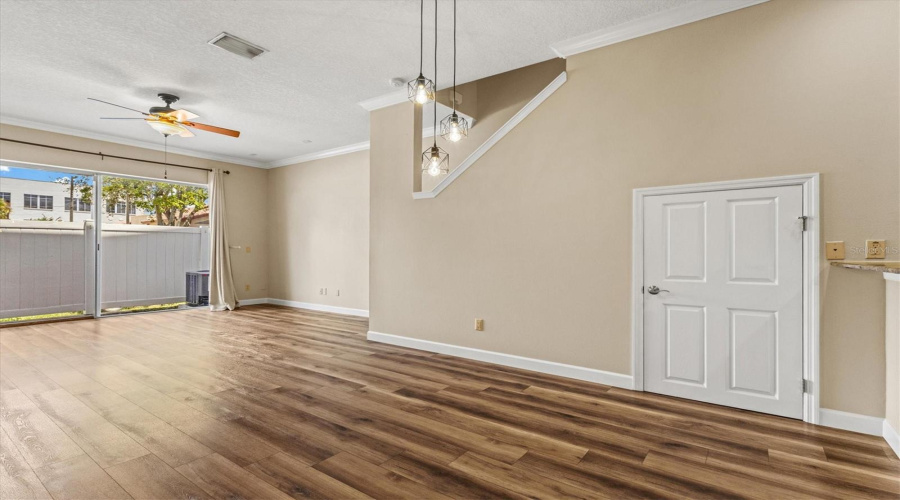 Tampa, Florida 33606, 2 Bedroom Bedrooms, ,2 Bathroombathrooms,Residential,For Sale,Dakota,0,Mfrn6145327