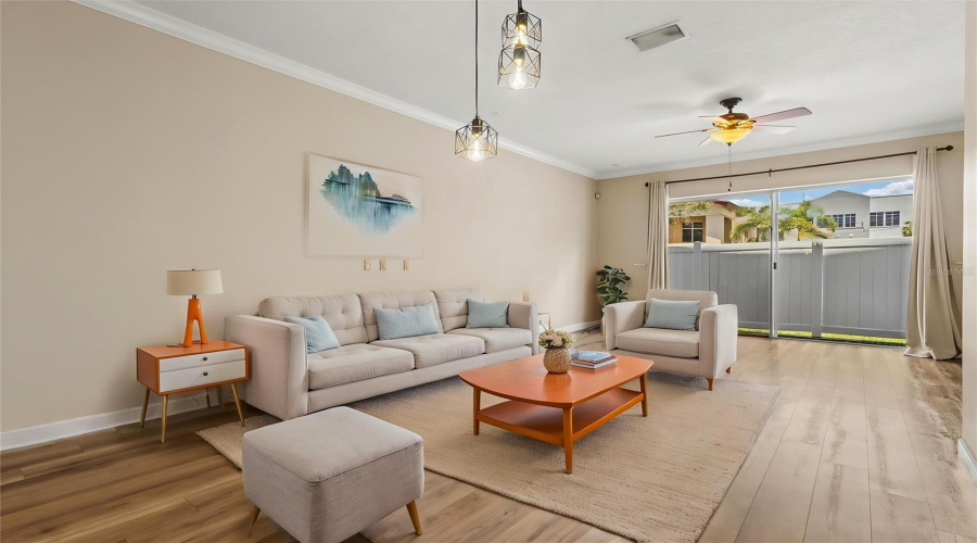 Tampa, Florida 33606, 2 Bedroom Bedrooms, ,2 Bathroombathrooms,Residential,For Sale,Dakota,0,Mfrn6145327