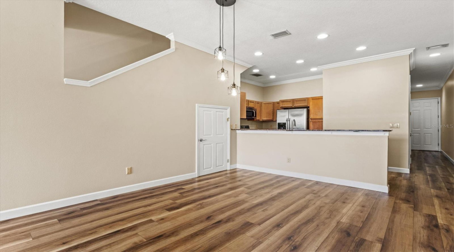 Tampa, Florida 33606, 2 Bedroom Bedrooms, ,2 Bathroombathrooms,Residential,For Sale,Dakota,0,Mfrn6145327