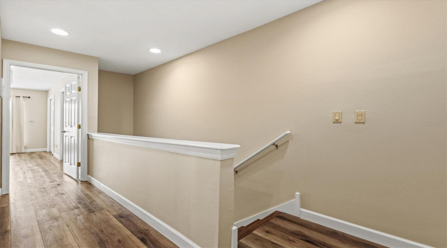Tampa, Florida 33606, 2 Bedroom Bedrooms, ,2 Bathroombathrooms,Residential,For Sale,Dakota,0,Mfrn6145327