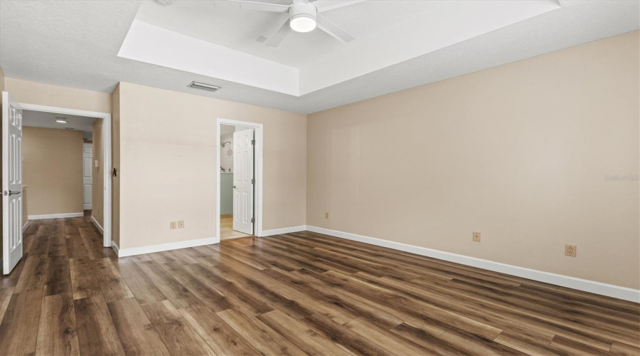 Tampa, Florida 33606, 2 Bedroom Bedrooms, ,2 Bathroombathrooms,Residential,For Sale,Dakota,0,Mfrn6145327
