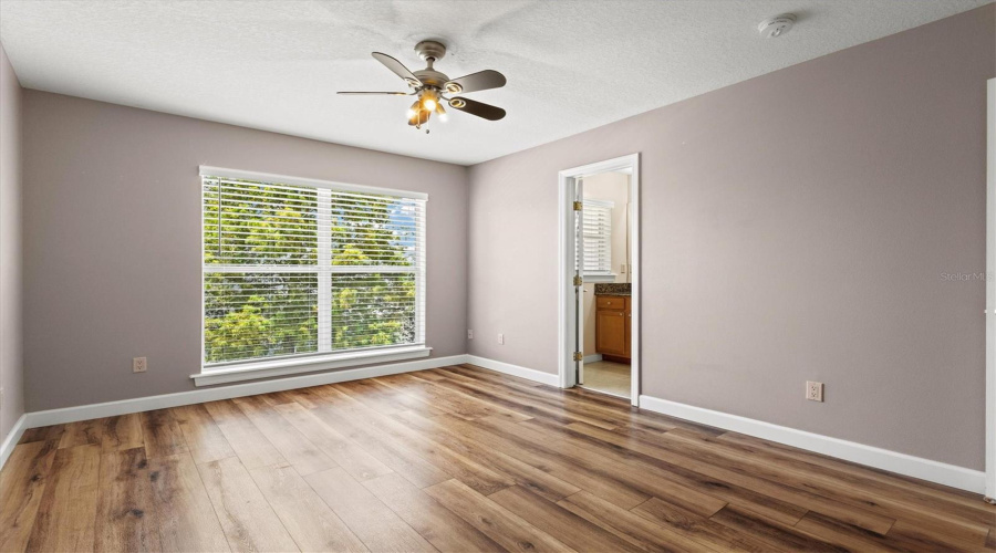 Tampa, Florida 33606, 2 Bedroom Bedrooms, ,2 Bathroombathrooms,Residential,For Sale,Dakota,0,Mfrn6145327