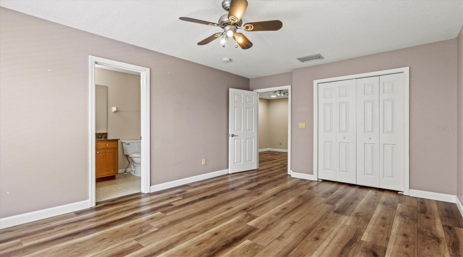 Tampa, Florida 33606, 2 Bedroom Bedrooms, ,2 Bathroombathrooms,Residential,For Sale,Dakota,0,Mfrn6145327