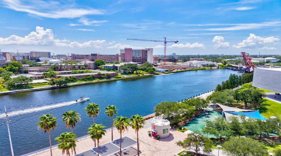 Tampa, Florida 33606, 2 Bedroom Bedrooms, ,2 Bathroombathrooms,Residential,For Sale,Dakota,0,Mfrn6145327