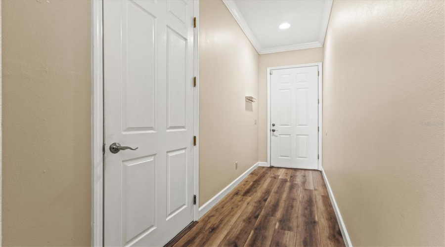 Tampa, Florida 33606, 2 Bedroom Bedrooms, ,2 Bathroombathrooms,Residential,For Sale,Dakota,0,Mfrn6145327