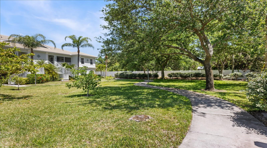 Venice, Florida 34285, 2 Bedroom Bedrooms, ,2 Bathroombathrooms,Residential,For Sale,Gardens Edge,0,Mfrn6143922