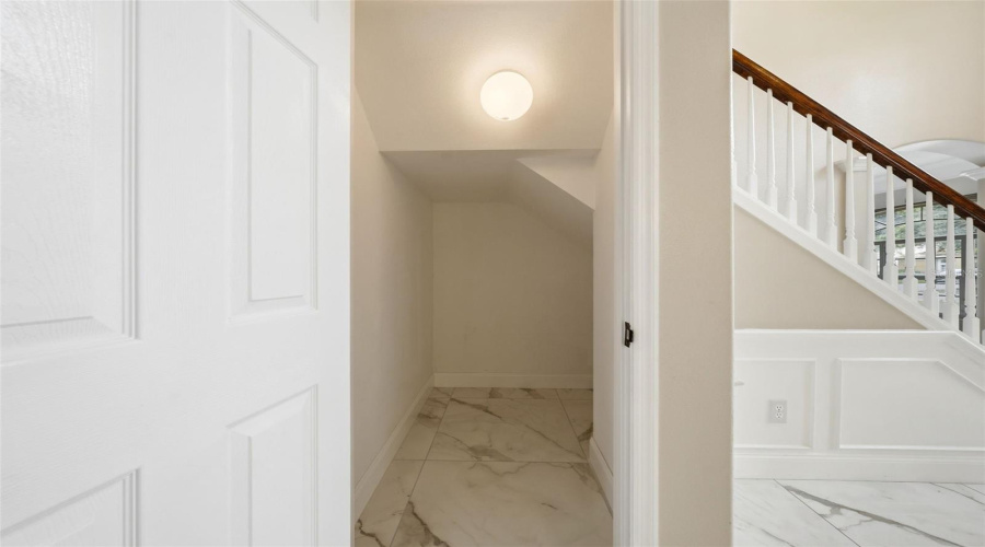 Windermere, Florida 34786, 5 Bedroom Bedrooms, ,3 Bathroombathrooms,Residential,For Sale,Ledgement,0,Mfro6409714
