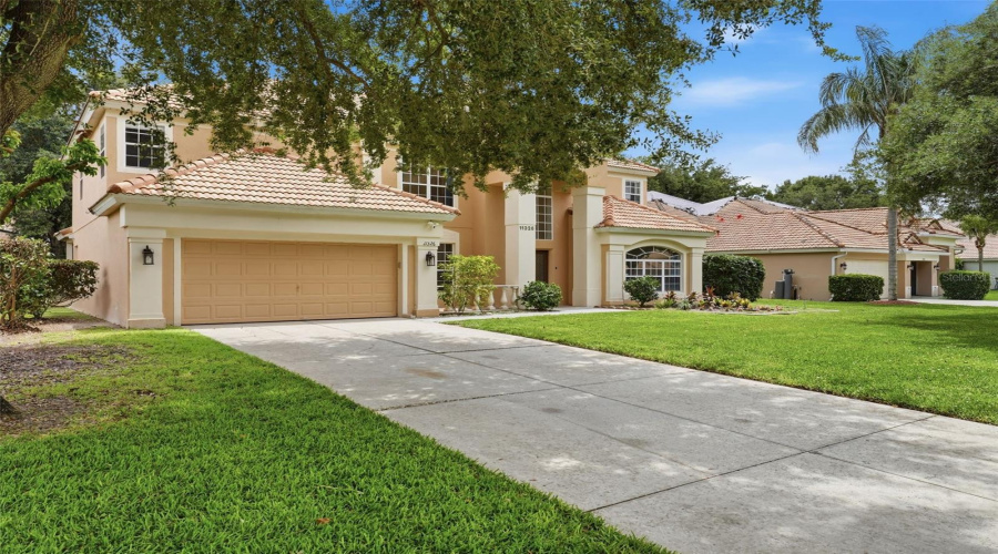 Windermere, Florida 34786, 5 Bedroom Bedrooms, ,3 Bathroombathrooms,Residential,For Sale,Ledgement,0,Mfro6409714