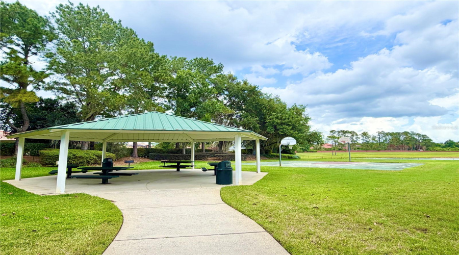 Windermere, Florida 34786, 5 Bedroom Bedrooms, ,3 Bathroombathrooms,Residential,For Sale,Ledgement,0,Mfro6409714