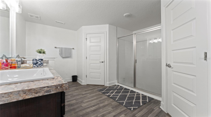 Kissimmee, Florida 34759, 4 Bedroom Bedrooms, ,2 Bathroombathrooms,Residential,For Sale,Elm,0,Mfrs5153090
