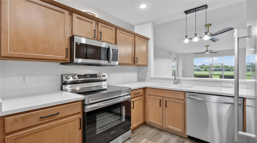 Bradenton, Florida 34212, 2 Bedroom Bedrooms, ,2 Bathroombathrooms,Residential,For Sale,Fairwaycove,0,Mfra4693958