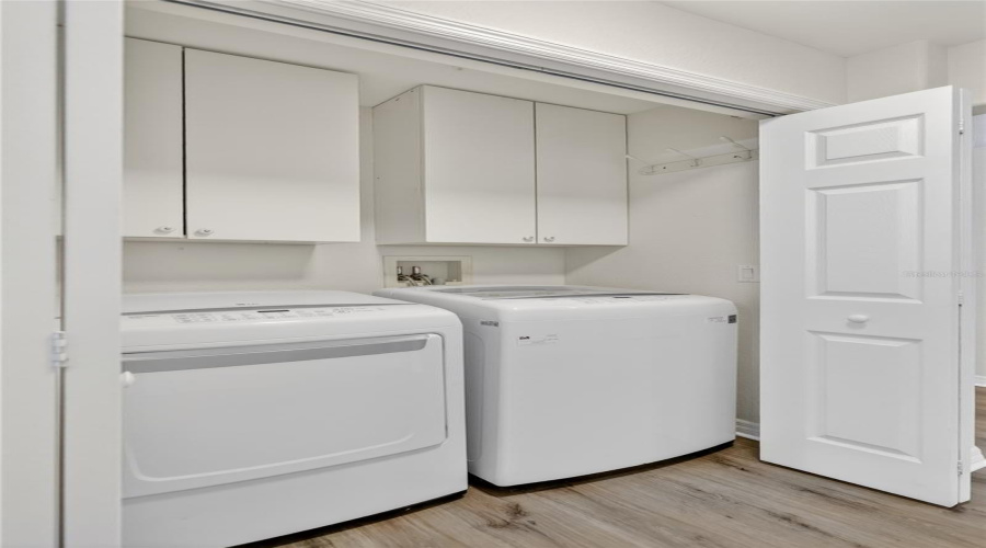 Bradenton, Florida 34212, 2 Bedroom Bedrooms, ,2 Bathroombathrooms,Residential,For Sale,Fairwaycove,0,Mfra4693958