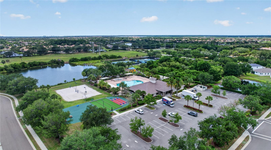 Bradenton, Florida 34212, 2 Bedroom Bedrooms, ,2 Bathroombathrooms,Residential,For Sale,Fairwaycove,0,Mfra4693958