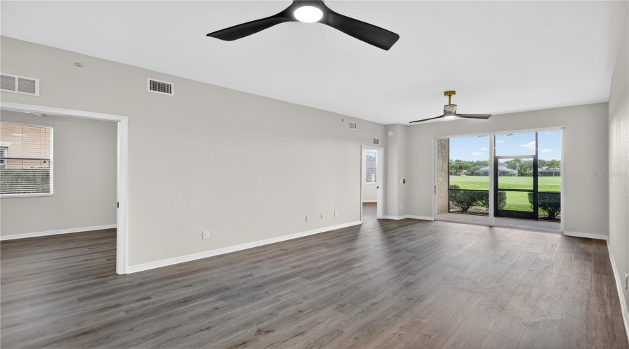Bradenton, Florida 34212, 2 Bedroom Bedrooms, ,2 Bathroombathrooms,Residential,For Sale,Fairwaycove,0,Mfra4693958