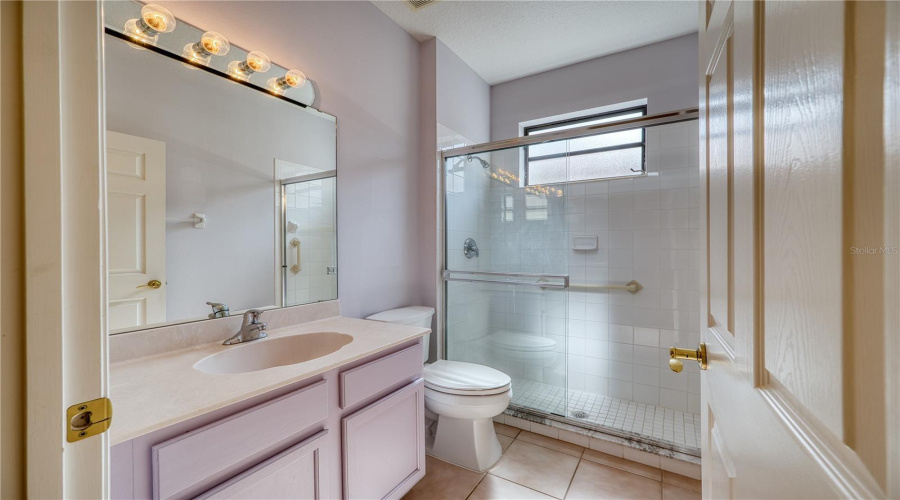 Sarasota, Florida 34243, 3 Bedroom Bedrooms, ,2 Bathroombathrooms,Residential,For Sale,Mackay Falls,0,Mfra4695428