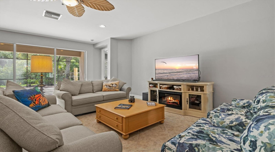 Venice, Florida 34293, 3 Bedroom Bedrooms, ,3 Bathroombathrooms,Residential,For Sale,Petrino,0,Mfrn6144877