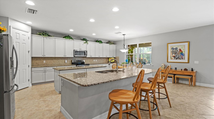 Venice, Florida 34293, 3 Bedroom Bedrooms, ,3 Bathroombathrooms,Residential,For Sale,Petrino,0,Mfrn6144877