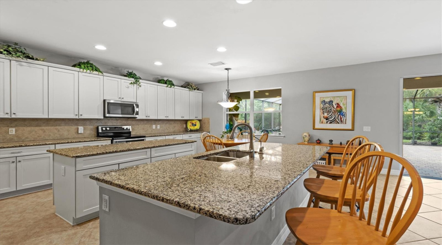 Venice, Florida 34293, 3 Bedroom Bedrooms, ,3 Bathroombathrooms,Residential,For Sale,Petrino,0,Mfrn6144877