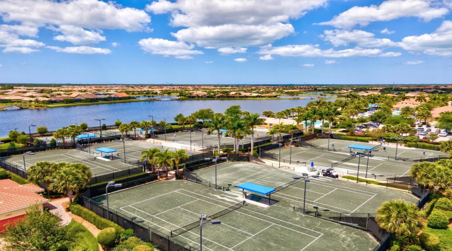 Venice, Florida 34293, 3 Bedroom Bedrooms, ,3 Bathroombathrooms,Residential,For Sale,Petrino,0,Mfrn6144877