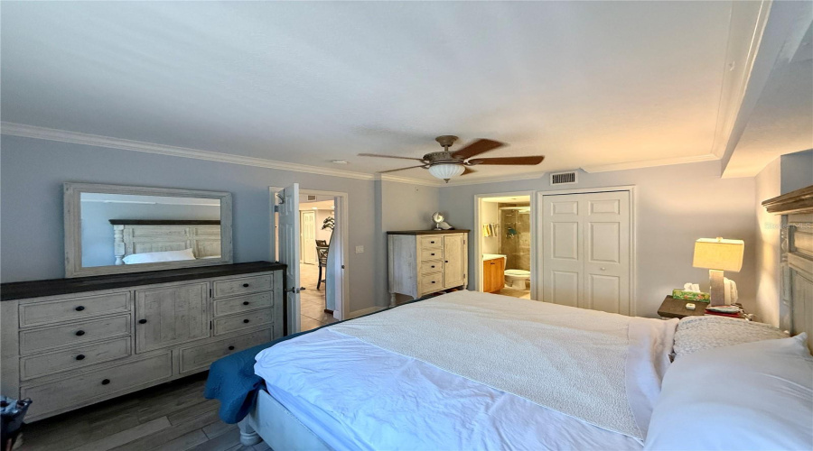 Dunedin, Florida 34698, 2 Bedroom Bedrooms, ,2 Bathroombathrooms,Residential,For Sale,Broadway,0,Mfrtb8479278
