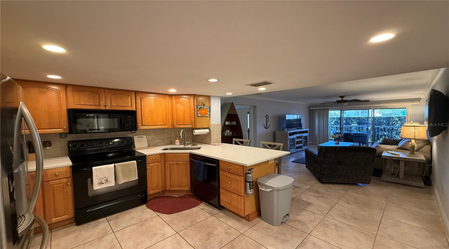 Dunedin, Florida 34698, 2 Bedroom Bedrooms, ,2 Bathroombathrooms,Residential,For Sale,Broadway,0,Mfrtb8479278