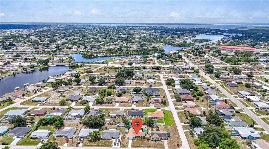 Port Charlotte, Florida 33948, 2 Bedroom Bedrooms, ,2 Bathroombathrooms,Residential,For Sale,Fairfax,0,Mfra4696462