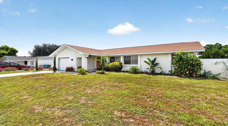 Port Charlotte, Florida 33948, 2 Bedroom Bedrooms, ,2 Bathroombathrooms,Residential,For Sale,Fairfax,0,Mfra4696462