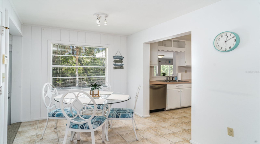 Sarasota, Florida 34242, 3 Bedroom Bedrooms, ,1 Bathroombathrooms,Residential,For Sale,Calle Minorga,0,Mfra4690532