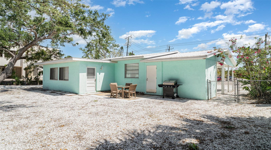 Sarasota, Florida 34242, 3 Bedroom Bedrooms, ,1 Bathroombathrooms,Residential,For Sale,Calle Minorga,0,Mfra4690532