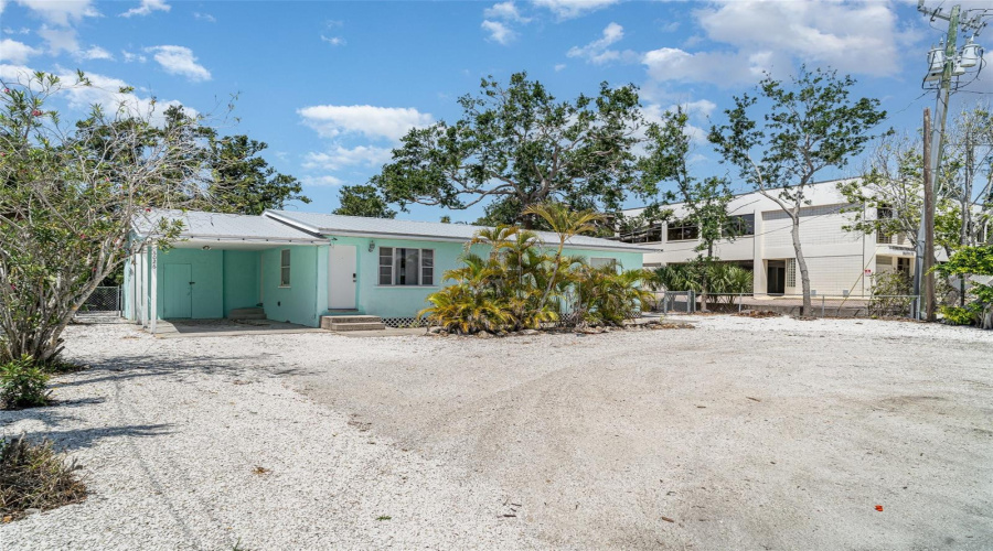 Sarasota, Florida 34242, 3 Bedroom Bedrooms, ,1 Bathroombathrooms,Residential,For Sale,Calle Minorga,0,Mfra4690532