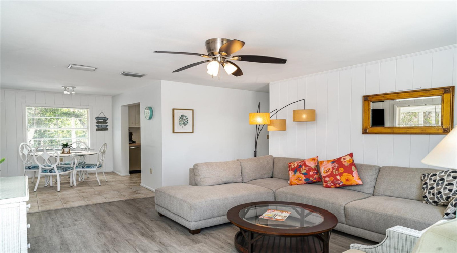 Sarasota, Florida 34242, 3 Bedroom Bedrooms, ,1 Bathroombathrooms,Residential,For Sale,Calle Minorga,0,Mfra4690532