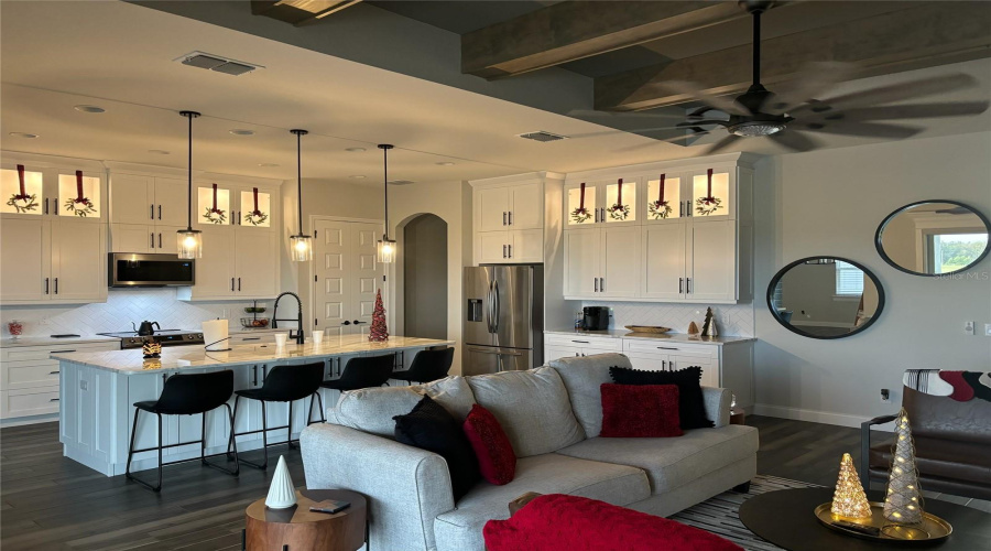 Lakeland, Florida 33813, 4 Bedroom Bedrooms, ,3 Bathroombathrooms,Residential,For Sale,Bentridge Dr,0,Mfrl4964572