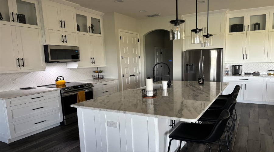 Lakeland, Florida 33813, 4 Bedroom Bedrooms, ,3 Bathroombathrooms,Residential,For Sale,Bentridge Dr,0,Mfrl4964572