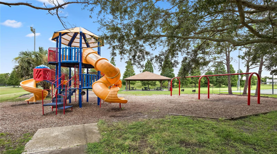 Oldsmar, Florida 34677, 3 Bedroom Bedrooms, ,2 Bathroombathrooms,Residential,For Sale,Hemingway,0,Mfrtb8539671