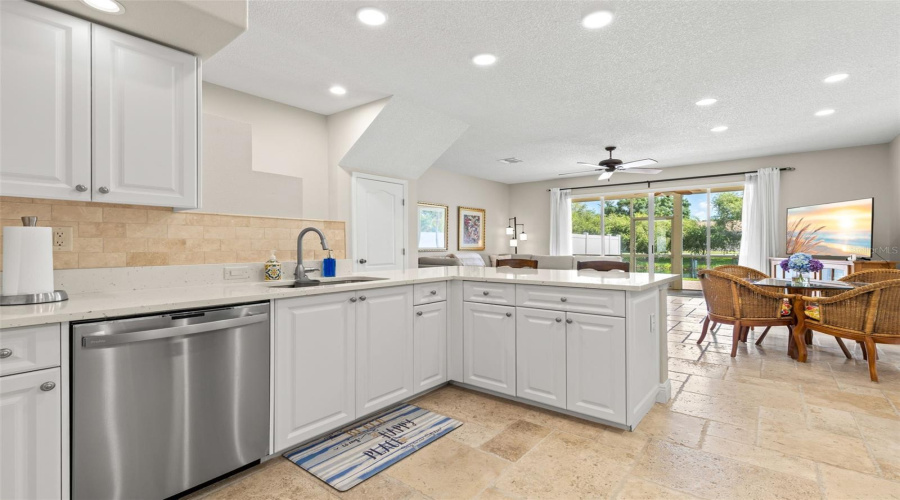 Oldsmar, Florida 34677, 3 Bedroom Bedrooms, ,2 Bathroombathrooms,Residential,For Sale,Hemingway,0,Mfrtb8539671