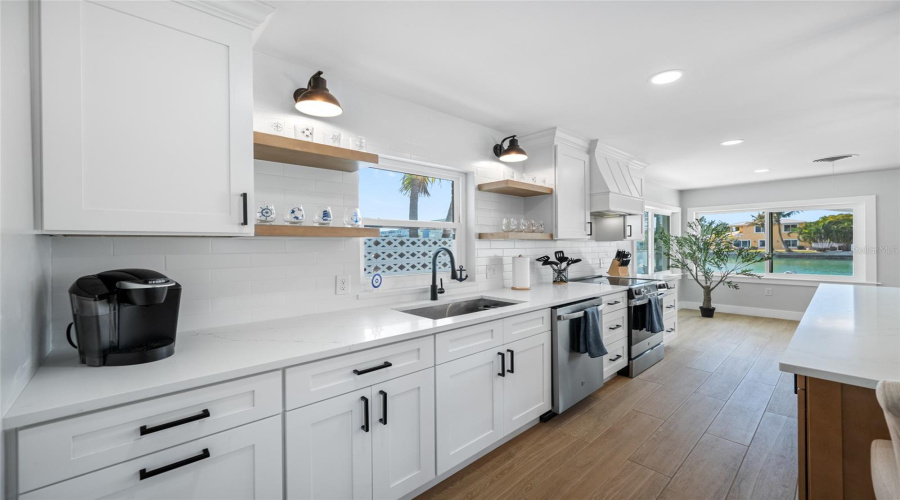 St Pete Beach, Florida 33706, 3 Bedroom Bedrooms, ,3 Bathroombathrooms,Residential,For Sale,59Th,0,Mfrtb8526677