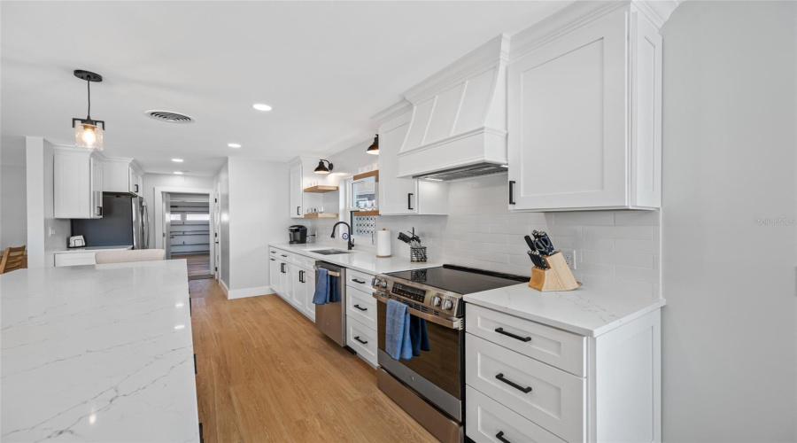 St Pete Beach, Florida 33706, 3 Bedroom Bedrooms, ,3 Bathroombathrooms,Residential,For Sale,59Th,0,Mfrtb8526677