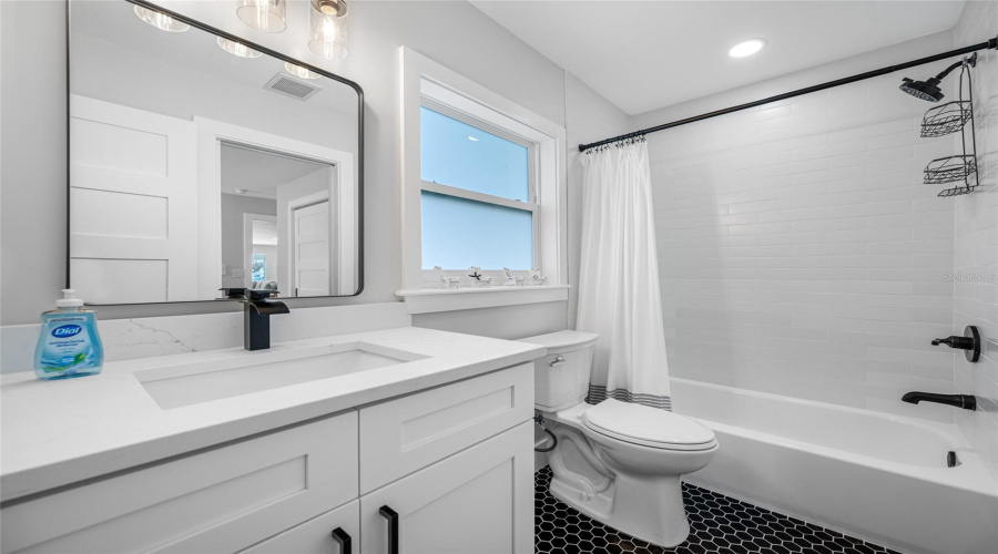 St Pete Beach, Florida 33706, 3 Bedroom Bedrooms, ,3 Bathroombathrooms,Residential,For Sale,59Th,0,Mfrtb8526677