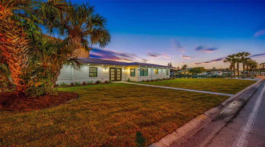 St Pete Beach, Florida 33706, 3 Bedroom Bedrooms, ,3 Bathroombathrooms,Residential,For Sale,59Th,0,Mfrtb8526677
