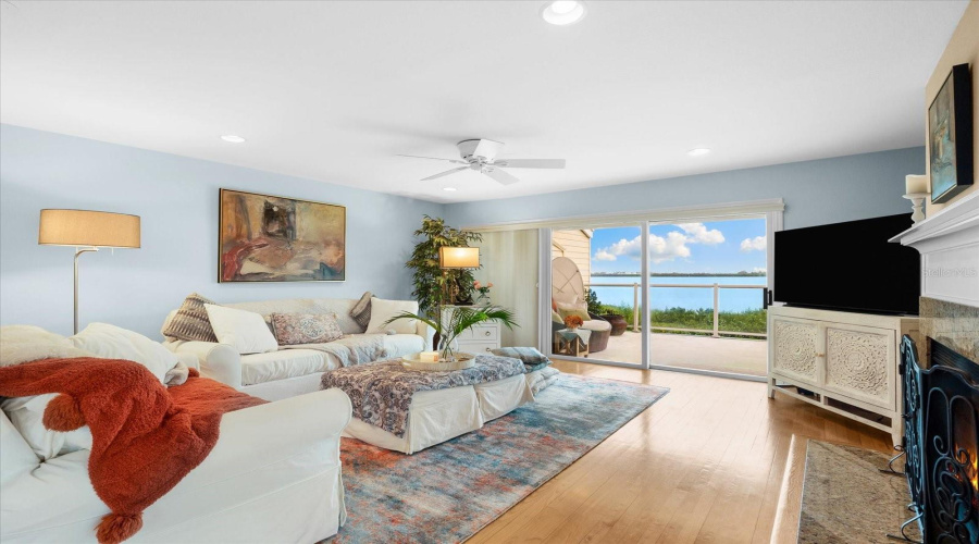 Bradenton, Florida 34210, 2 Bedroom Bedrooms, ,2 Bathroombathrooms,Residential,For Sale,Tidy Island,0,Mfra4652757