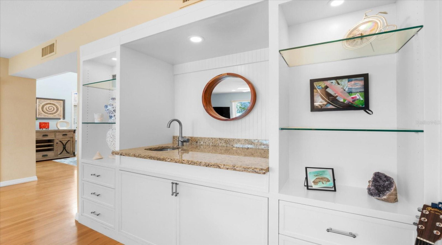 Bradenton, Florida 34210, 2 Bedroom Bedrooms, ,2 Bathroombathrooms,Residential,For Sale,Tidy Island,0,Mfra4652757