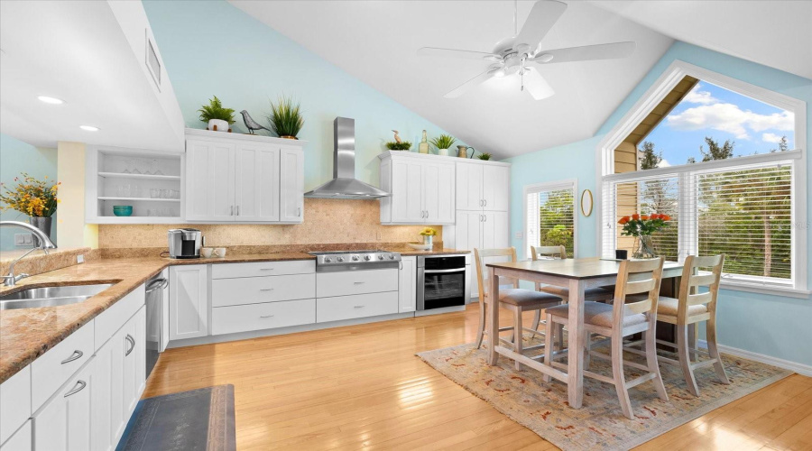Bradenton, Florida 34210, 2 Bedroom Bedrooms, ,2 Bathroombathrooms,Residential,For Sale,Tidy Island,0,Mfra4652757