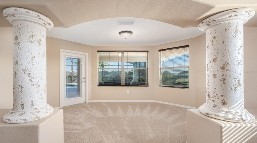Tavares, Florida 32778, 4 Bedroom Bedrooms, ,3 Bathroombathrooms,Residential,For Sale,Can Do,0,Mfro6379362